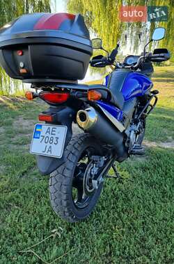 Мотоцикл Многоцелевой (All-round) Suzuki V-Strom 650 2013 в 