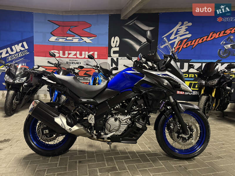 Suzuki V-Strom 650 2022
