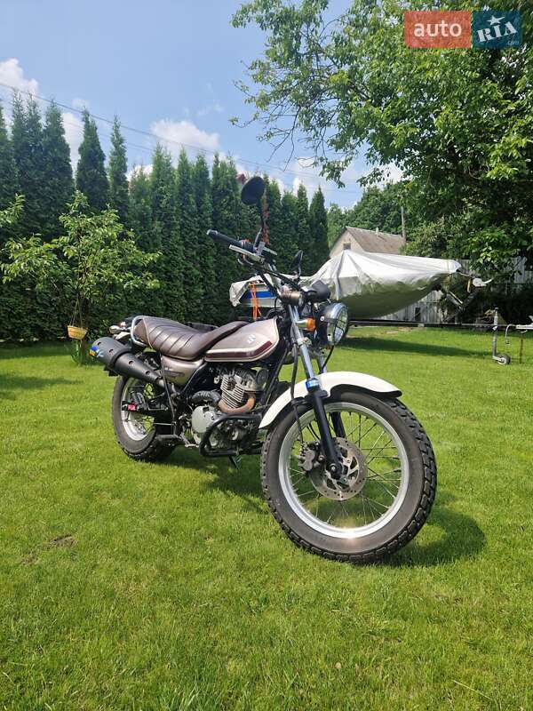 Suzuki VanVan 125 2013