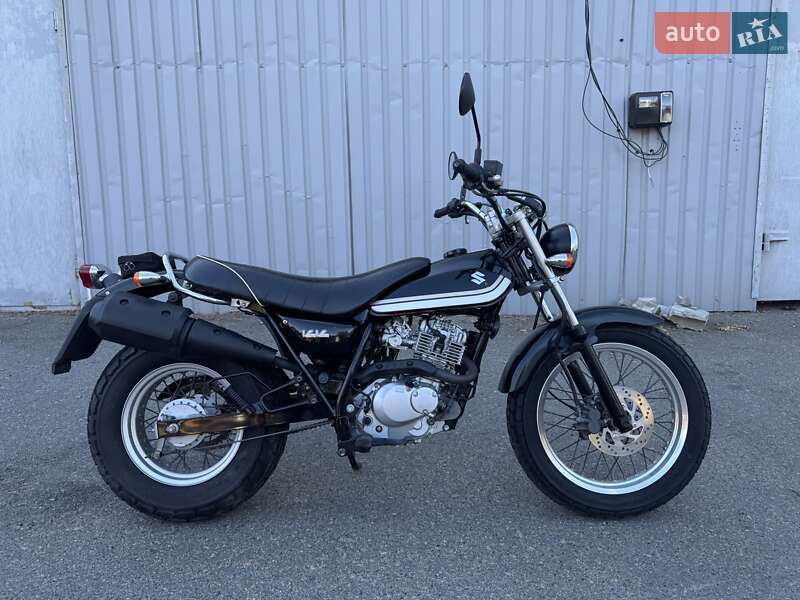 Suzuki VanVan 200 2013