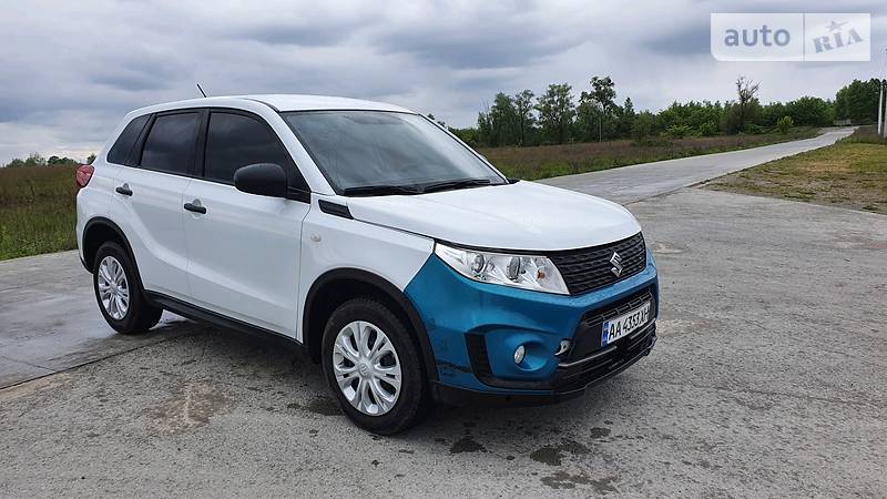 Внедорожник / Кроссовер Suzuki Vitara 2019 в Киеве