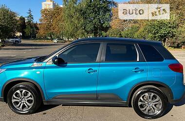 Позашляховик / Кросовер Suzuki Vitara 2016 в 