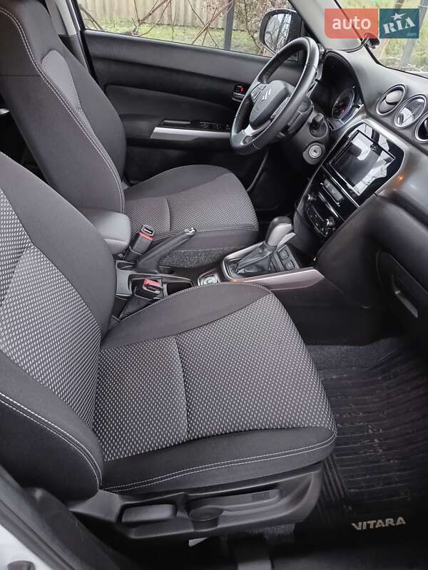 Внедорожник / Кроссовер Suzuki Vitara 2020 в Днепре