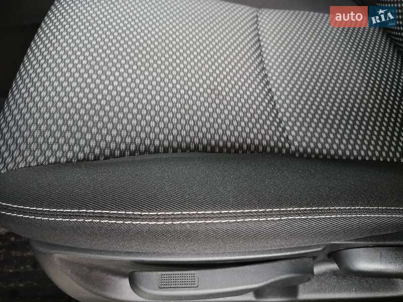 Внедорожник / Кроссовер Suzuki Vitara 2020 в Днепре