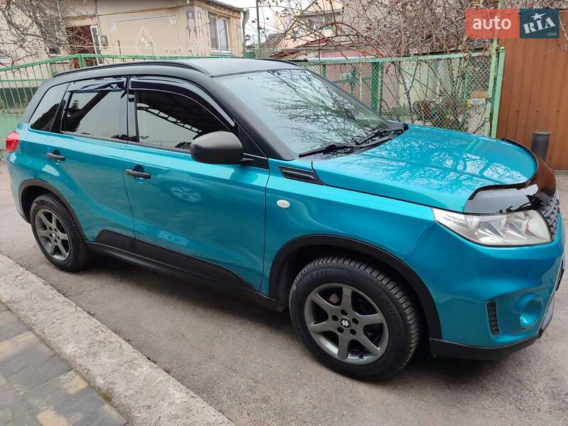 Внедорожник / Кроссовер Suzuki Vitara 2015 в 