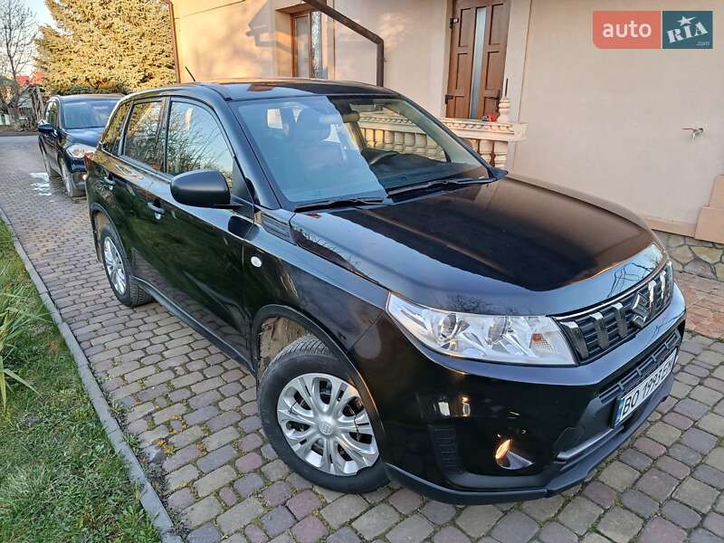 Позашляховик / Кросовер Suzuki Vitara 2021 в Рівному