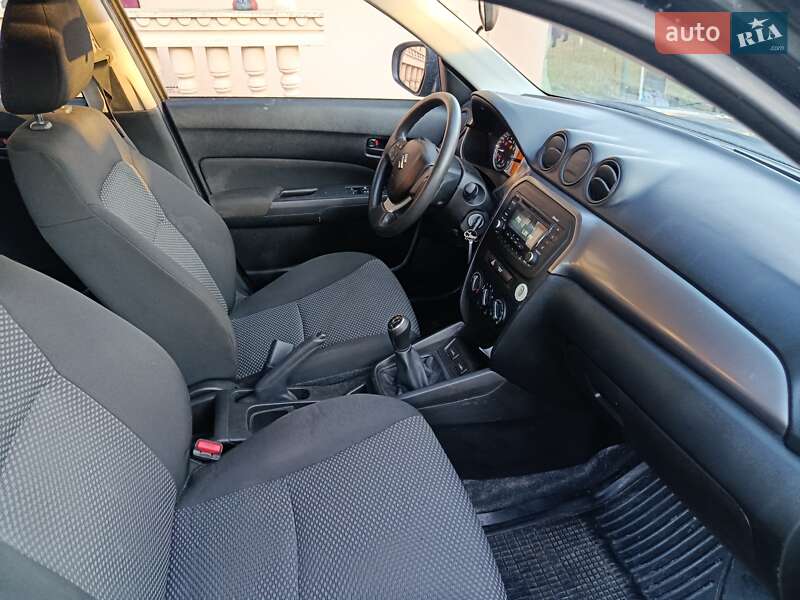 Позашляховик / Кросовер Suzuki Vitara 2021 в Рівному