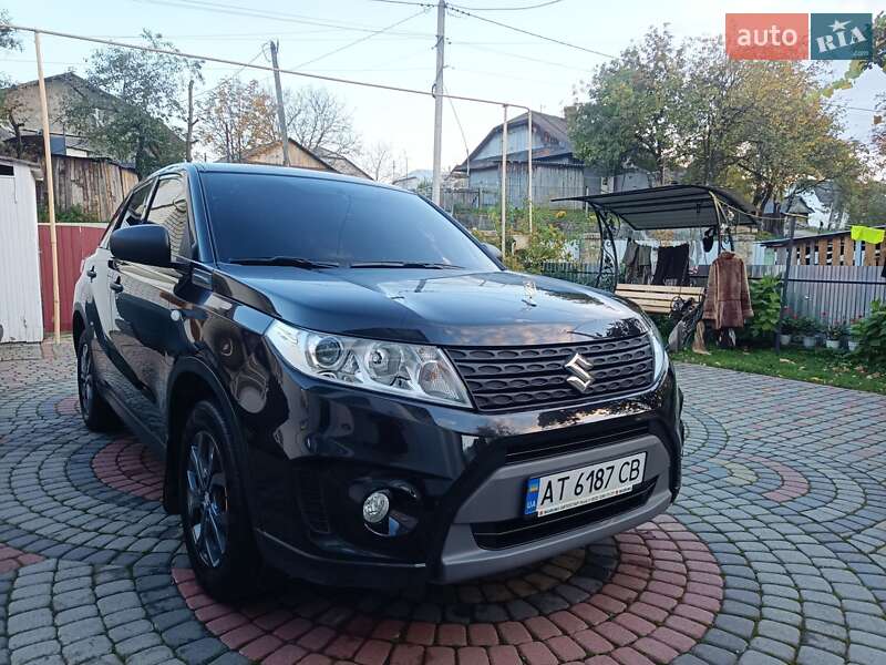 Позашляховик / Кросовер Suzuki Vitara 2017 в Рожнятові