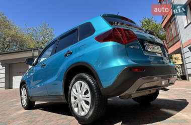 Внедорожник / Кроссовер Suzuki Vitara 2021 в 