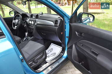 Позашляховик / Кросовер Suzuki Vitara 2017 в 