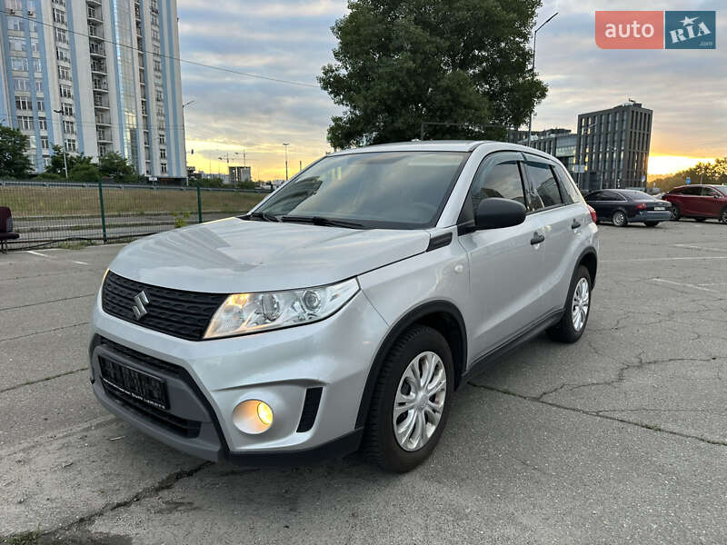Внедорожник / Кроссовер Suzuki Vitara 2016 в 