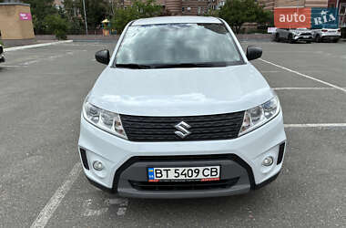 Внедорожник / Кроссовер Suzuki Vitara 2015 в Киеве