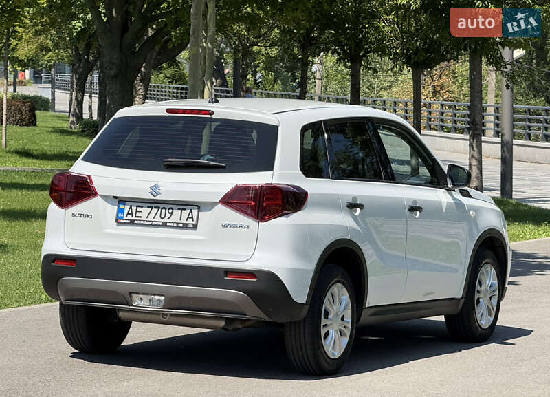 Внедорожник / Кроссовер Suzuki Vitara 2023 в Днепре