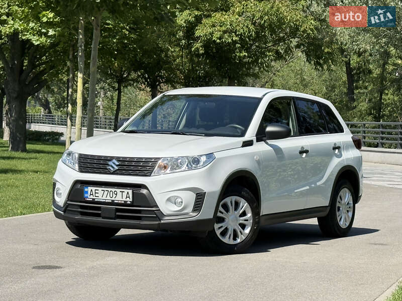 Внедорожник / Кроссовер Suzuki Vitara 2023 в Днепре