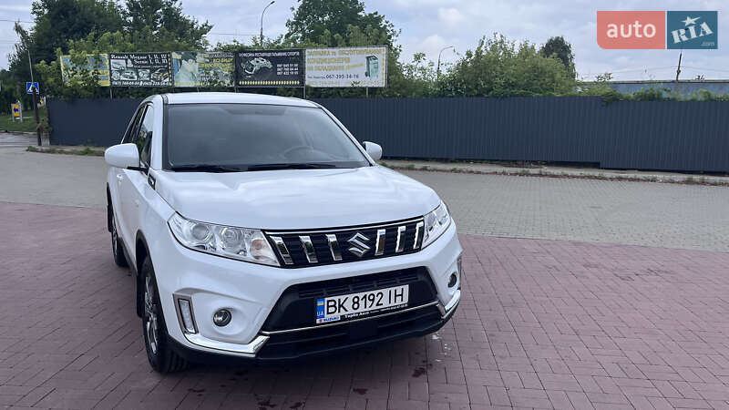 Внедорожник / Кроссовер Suzuki Vitara 2022 в Ровно