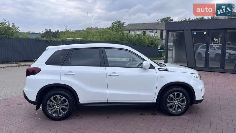 Внедорожник / Кроссовер Suzuki Vitara 2022 в Ровно