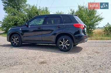 Позашляховик / Кросовер Suzuki Vitara 2016 в Івано-Франківську