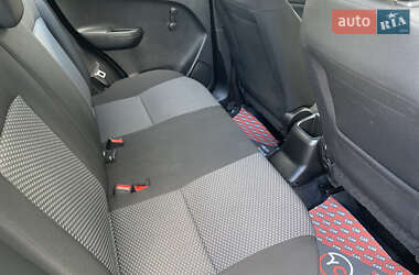 Позашляховик / Кросовер Suzuki Vitara 2021 в 