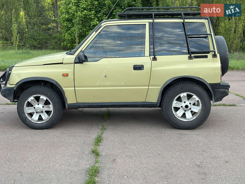 Позашляховик / Кросовер Suzuki Vitara 2002 в Славутичі