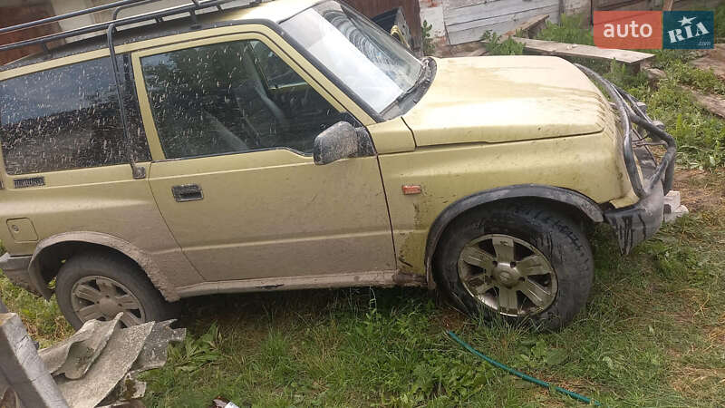 Позашляховик / Кросовер Suzuki Vitara 2002 в Славутичі