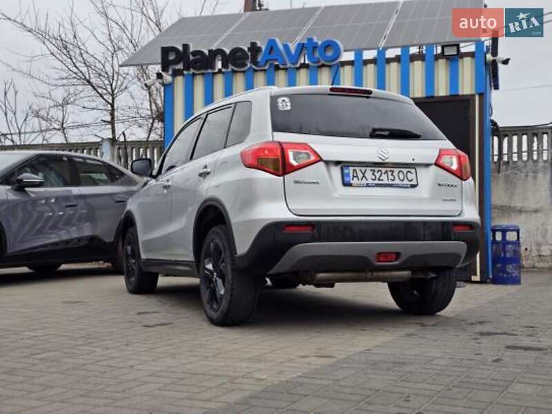 Внедорожник / Кроссовер Suzuki Vitara 2017 в Днепре