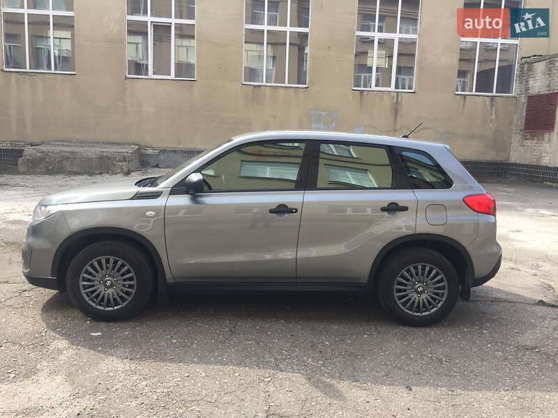 Позашляховик / Кросовер Suzuki Vitara 2017 в Харкові