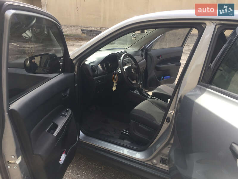 Позашляховик / Кросовер Suzuki Vitara 2017 в Харкові