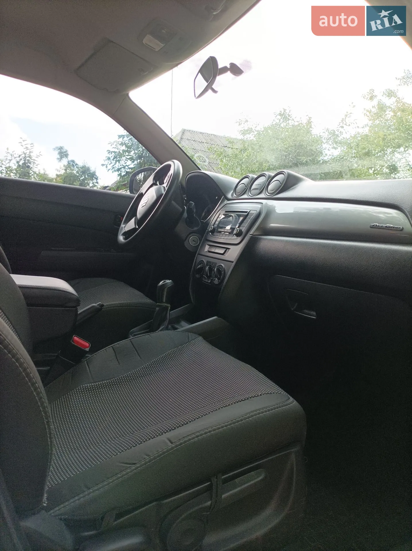 Suzuki Vitara 2015 VIN TSMLYE21S00126796 фото оголошення 8 з 17