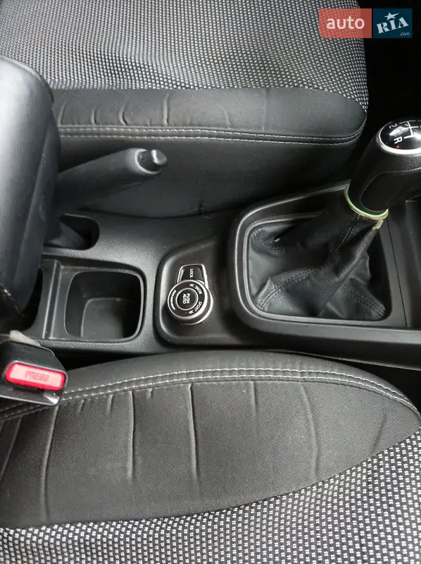 Suzuki Vitara 2015 VIN TSMLYE21S00126796 фото оголошення 15 з 55