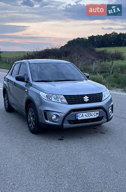 Позашляховик / Кросовер Suzuki Vitara 2017 в Золотоноші