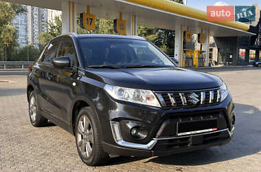 Внедорожник / Кроссовер Suzuki Vitara 2020 в Киеве