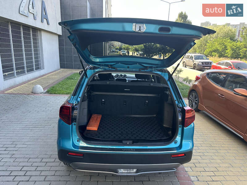 Внедорожник / Кроссовер Suzuki Vitara 2021 в Киеве