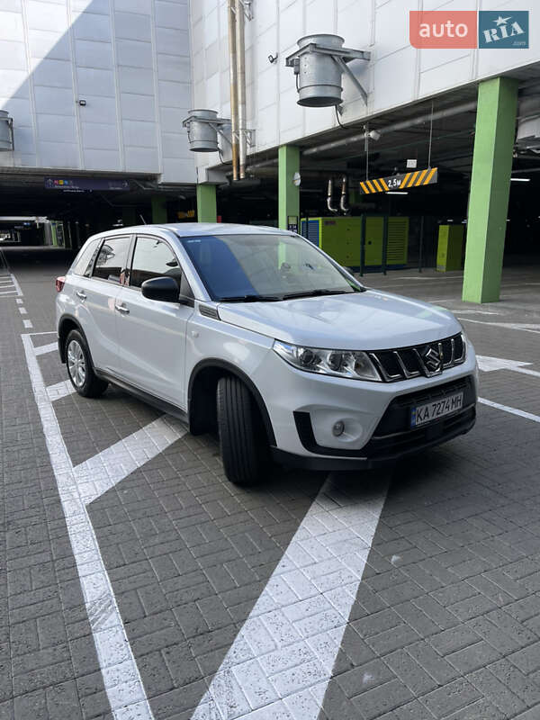 Позашляховик / Кросовер Suzuki Vitara 2020 в Києві фото 3 Позашляховик / Кросовер Suzuki Vitara 2020 в Києві
