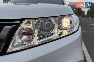Внедорожник / Кроссовер Suzuki Vitara 2023 в 