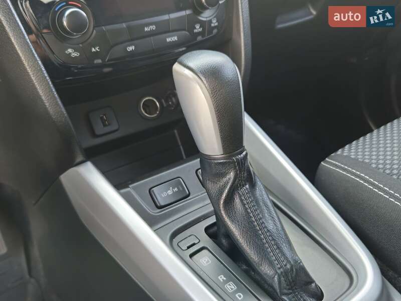 Внедорожник / Кроссовер Suzuki Vitara 2016 в Киеве фото 31 Внедорожник / Кроссовер Suzuki Vitara 2016 в Киеве