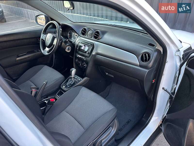 Позашляховик / Кросовер Suzuki Vitara 2018 в Києві фото 23 Позашляховик / Кросовер Suzuki Vitara 2018 в Києві