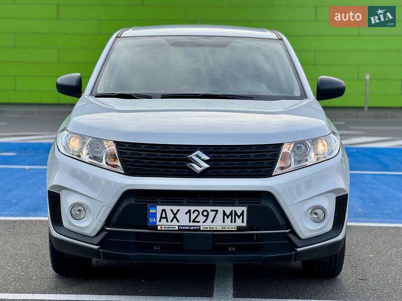 Внедорожник / Кроссовер Suzuki Vitara 2023 в Киеве