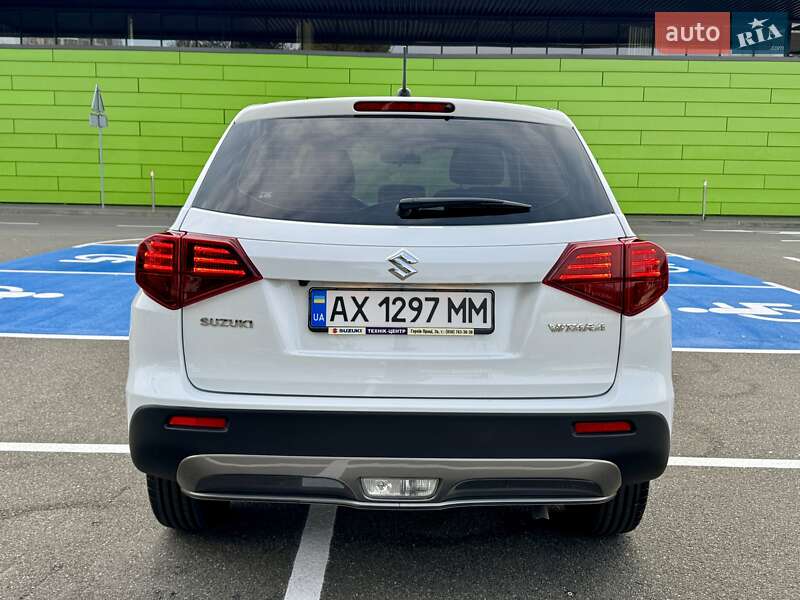 Внедорожник / Кроссовер Suzuki Vitara 2023 в Киеве