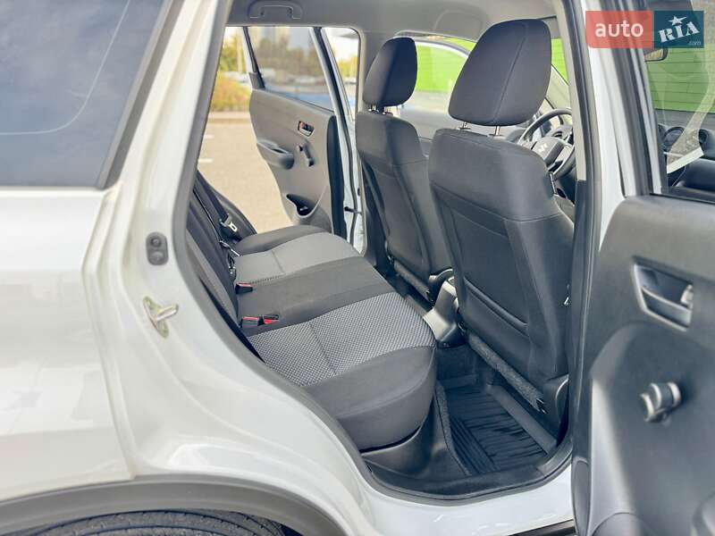 Внедорожник / Кроссовер Suzuki Vitara 2023 в Киеве