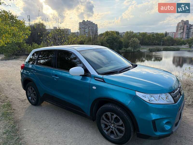 Внедорожник / Кроссовер Suzuki Vitara 2017 в Днепре