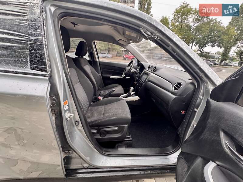 Внедорожник / Кроссовер Suzuki Vitara 2016 в Одессе