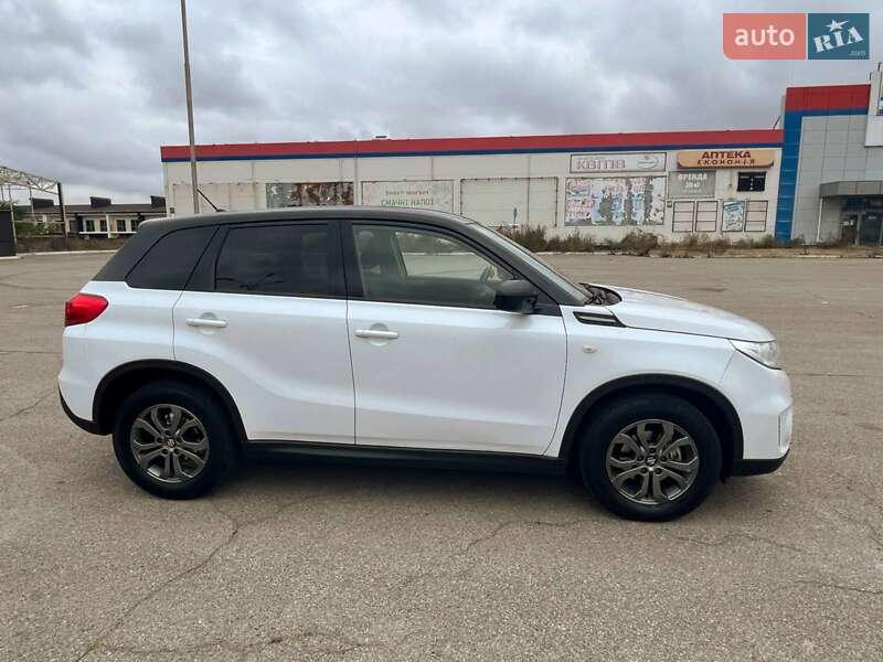 Внедорожник / Кроссовер Suzuki Vitara 2016 в Чернигове фото 4 Внедорожник / Кроссовер Suzuki Vitara 2016 в Чернигове