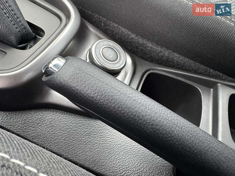 Позашляховик / Кросовер Suzuki Vitara 2023 в Києві фото 79 Позашляховик / Кросовер Suzuki Vitara 2023 в Києві