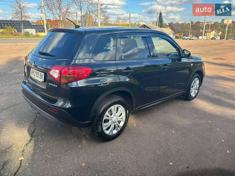 Внедорожник / Кроссовер Suzuki Vitara 2015 в Житомире фото 3 Внедорожник / Кроссовер Suzuki Vitara 2015 в Житомире