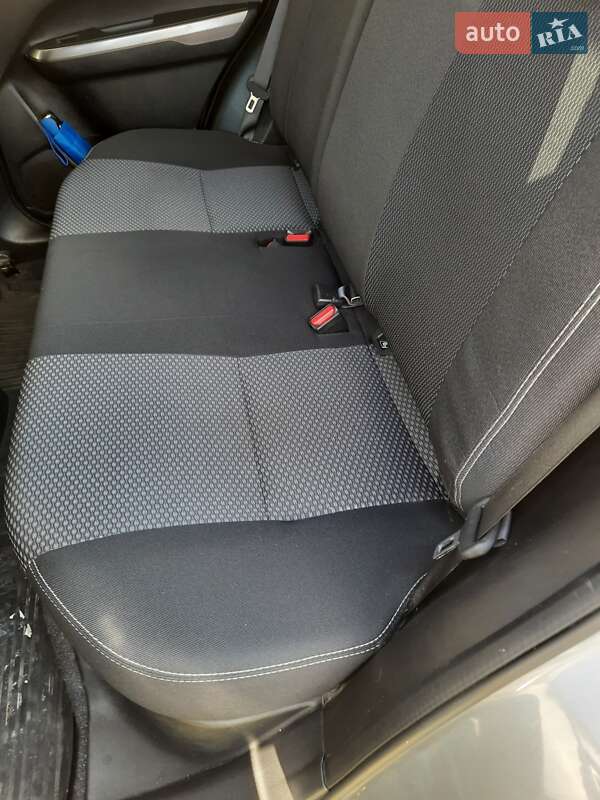 Внедорожник / Кроссовер Suzuki Vitara 2021 в Днепре