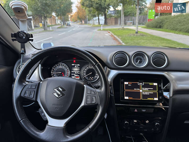 Внедорожник / Кроссовер Suzuki Vitara 2021 в Киеве