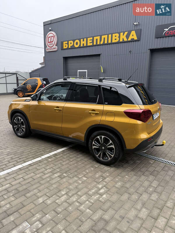 Внедорожник / Кроссовер Suzuki Vitara 2019 в Киеве