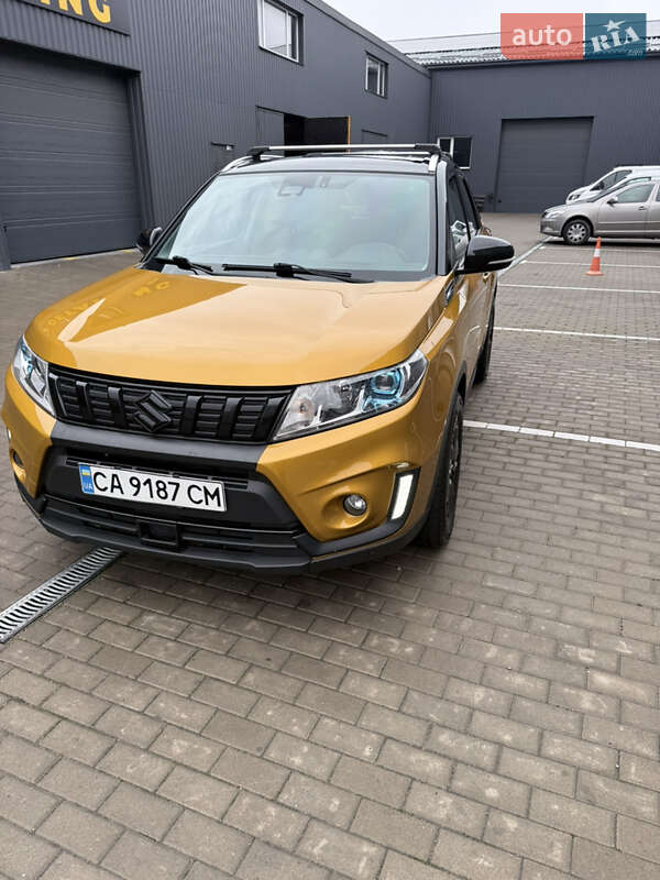 Внедорожник / Кроссовер Suzuki Vitara 2019 в Киеве