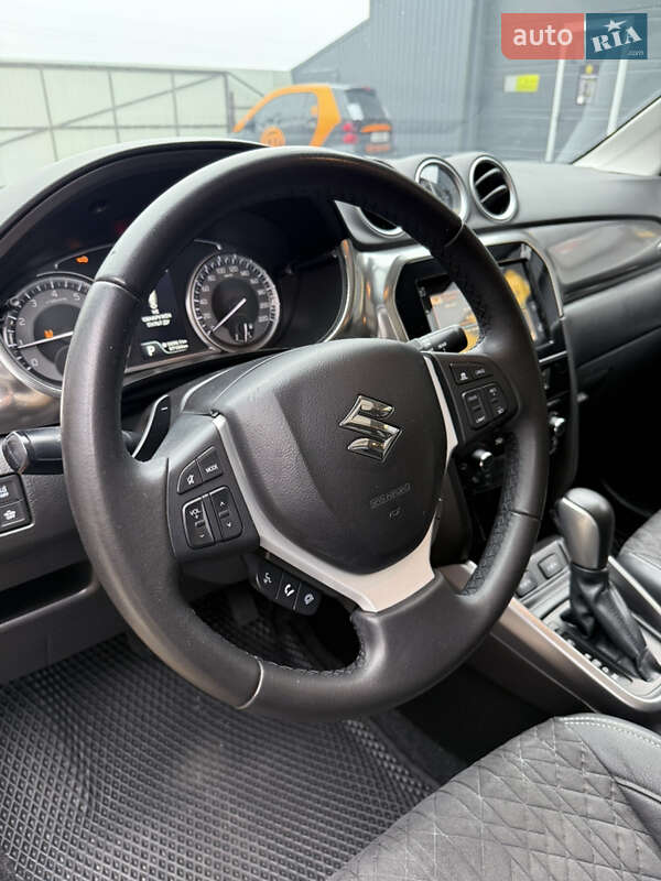 Внедорожник / Кроссовер Suzuki Vitara 2019 в Киеве