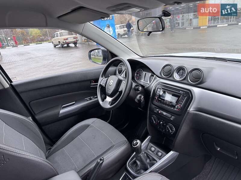 Внедорожник / Кроссовер Suzuki Vitara 2017 в Хмельницком